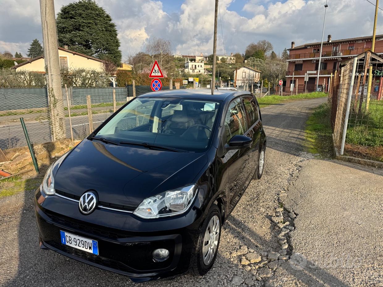 VOLKSWAGEN up!