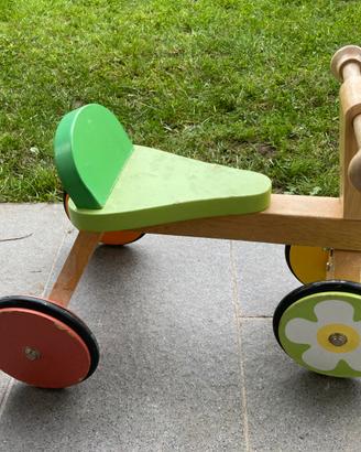 Triciclo in legno