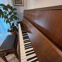 PIANOFORTE August Forster