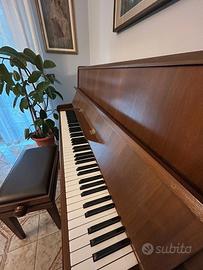 PIANOFORTE August Forster