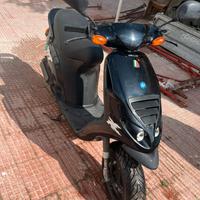 Scooter Piaggio NTT 50