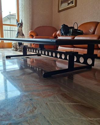 Black 'Ouverture' coffee table by Poltrona Frau 
