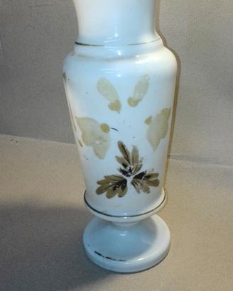 ANTICO VASO IN VETRO OPALINO
