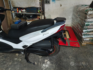 Xtown 300 Kymco