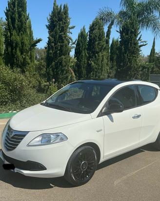 LANCIA YPSILON 1.2 BENZINA VERSIONE BI COLOR-2017