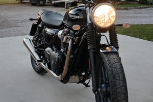 Triumph Street Twin 