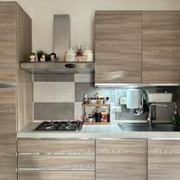 Cucina completa di elettrodomestici