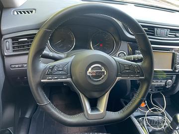 Nissan xtrail 7 posti 4WD