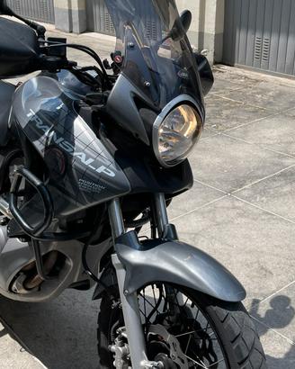 Honda Transalp 700 anno 2008