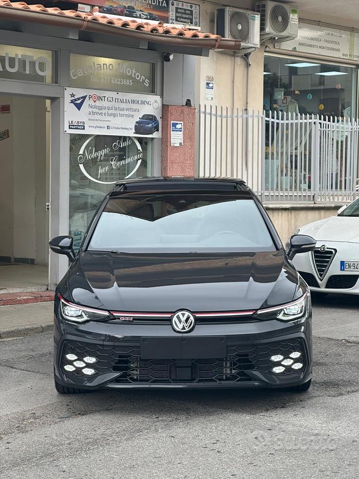 VOLKSWAGEN Golf 8ª serie