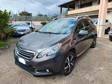 Peugeot 2008 1.6 HDI – Allure - 2014