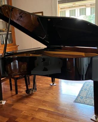 pianoforte a coda PETROF