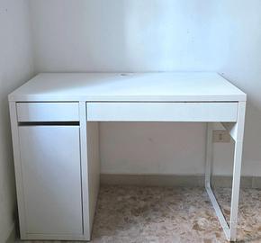 Scrivania ikea bianca micke