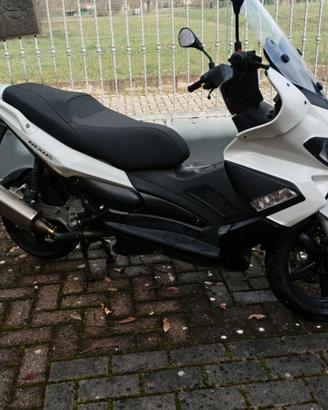 Gilera Nexus 300 i.e. 2010 3.763 km Akrapovic