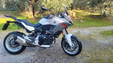 BMW F 900 XR - 2022 con 1900 km