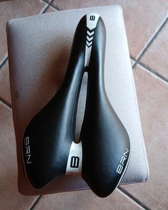 Sella bici BRN con foro