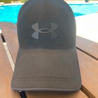 cappello under armour nero nuovo senza cartellino