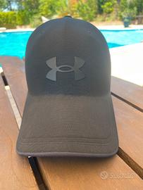 cappello under armour nero nuovo senza cartellino