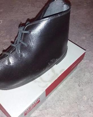Scarpa coprigesso