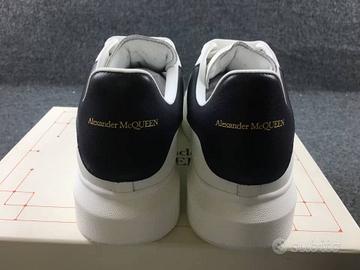 Alexander mcqueen 2024 false e originali