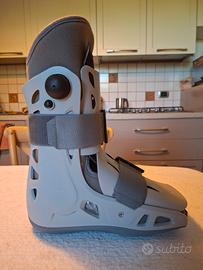 Tutore ortopedico marca "Aircast"