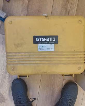stazione totale totale GTS 211-D