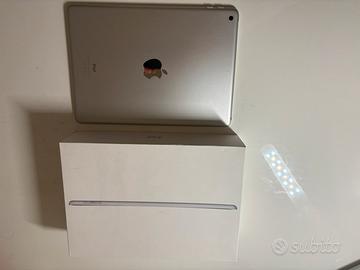 Apple iPad 6° generazione 32GB - WiFi