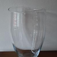 Vaso in vetro trasparente