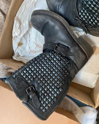 Stivali anfibi ASH, neri effetto pelle invecchiata