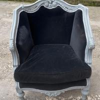 Poltrona in velluto nero con cornici barocco