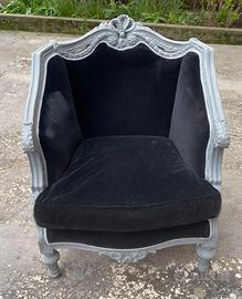 Poltrona in velluto nero con cornici barocco