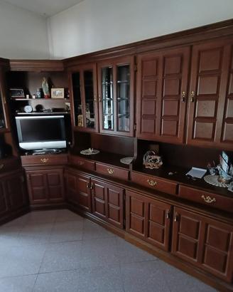 Parete attrezzata classica