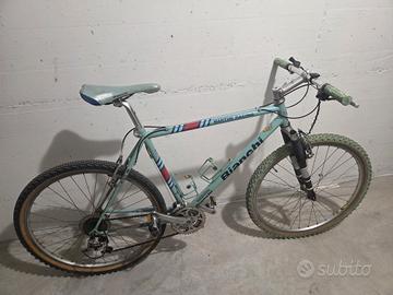 Bicicletta Mountain bike bianchi