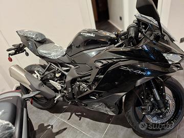 Kawasaki ZX4R