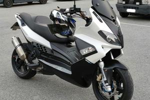 Pezzi vari Gilera Nexus 500 (ok per 125 e 250/300)