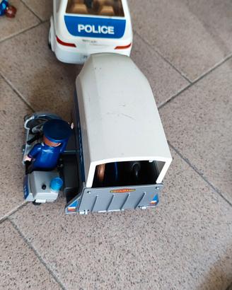 Playmobil  auto polizia più rimorchio e personaggi