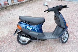 piaggio zip