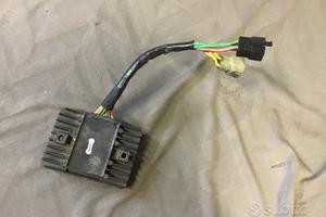 Regolatore di tensione monster trifase 900
