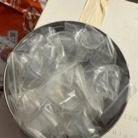 Copri tacchi a spillo erba e sassi