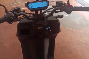 super soco cpx  2022 elettrico