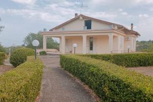 Villino a Solarino - c.da Balatazza