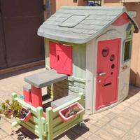 CASETTA CON ACCESSORI + SCIVOLO SMOBY