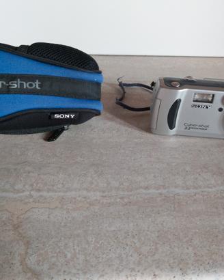 Fotocamera digitale Sony DSC-P71 Cyber-Shot 3,2 MP