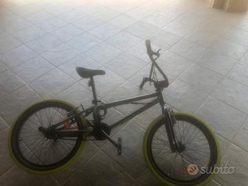 Bmx verde scuro