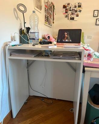 Scrivania ikea