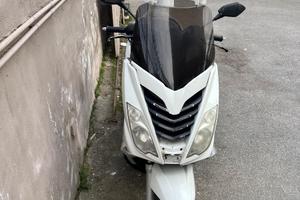 Scooter peugeot