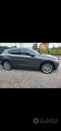 alfa stelvio Q4 210