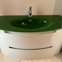 Mobile bagno sospeso con lavabo in cristallo