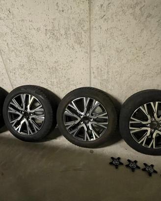 Cerchi e gomme invernali Toyota Yaris Cross 17