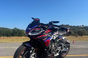 Aprilia tuono RS Factory 660